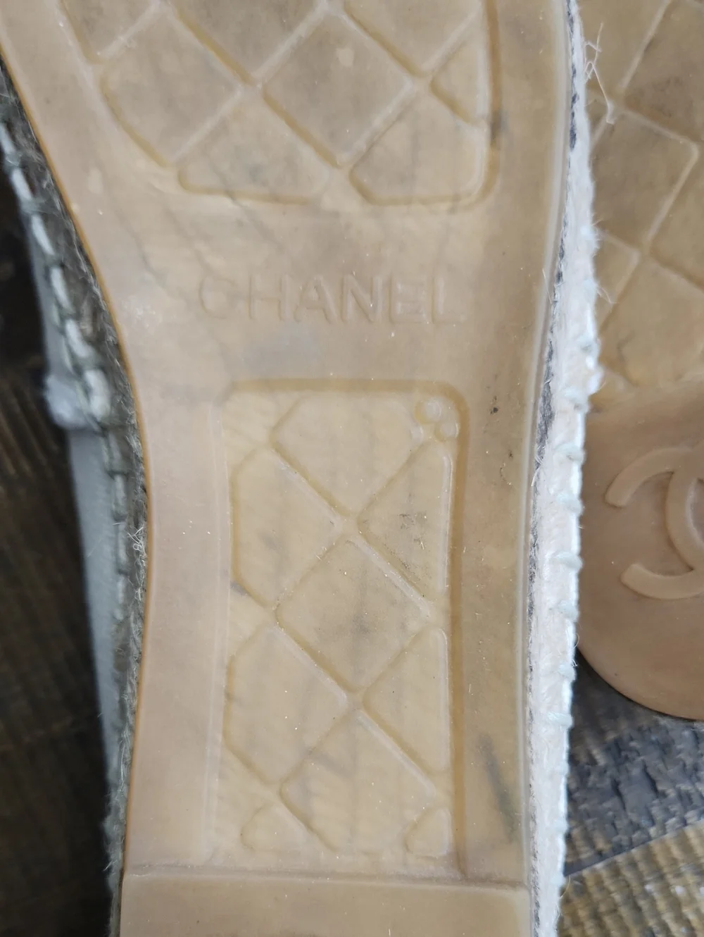 CHANEL Cream Canvas Espadrilles with Black Toe Cap Womens Sz 39